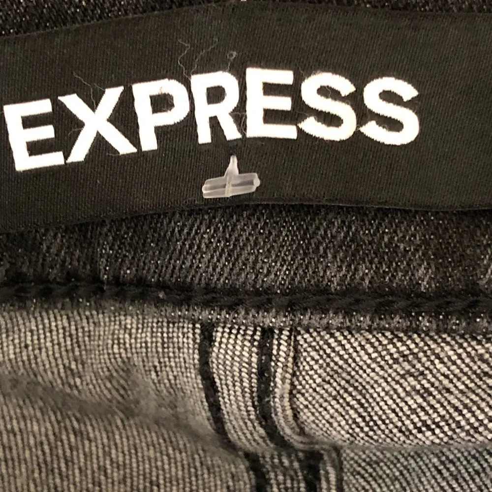 Express Women’s  leggings Jeans with Ripped Knee size 0R